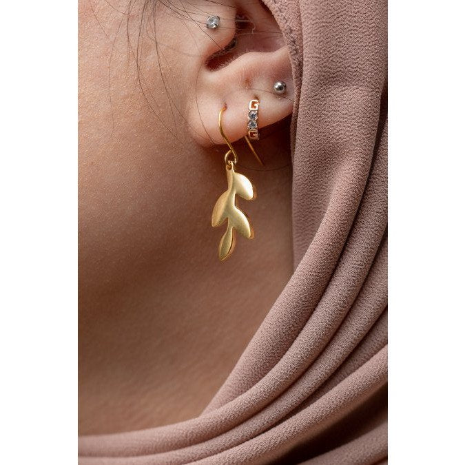 Styling Bold Jewelry for Beginners: A How-To Guide