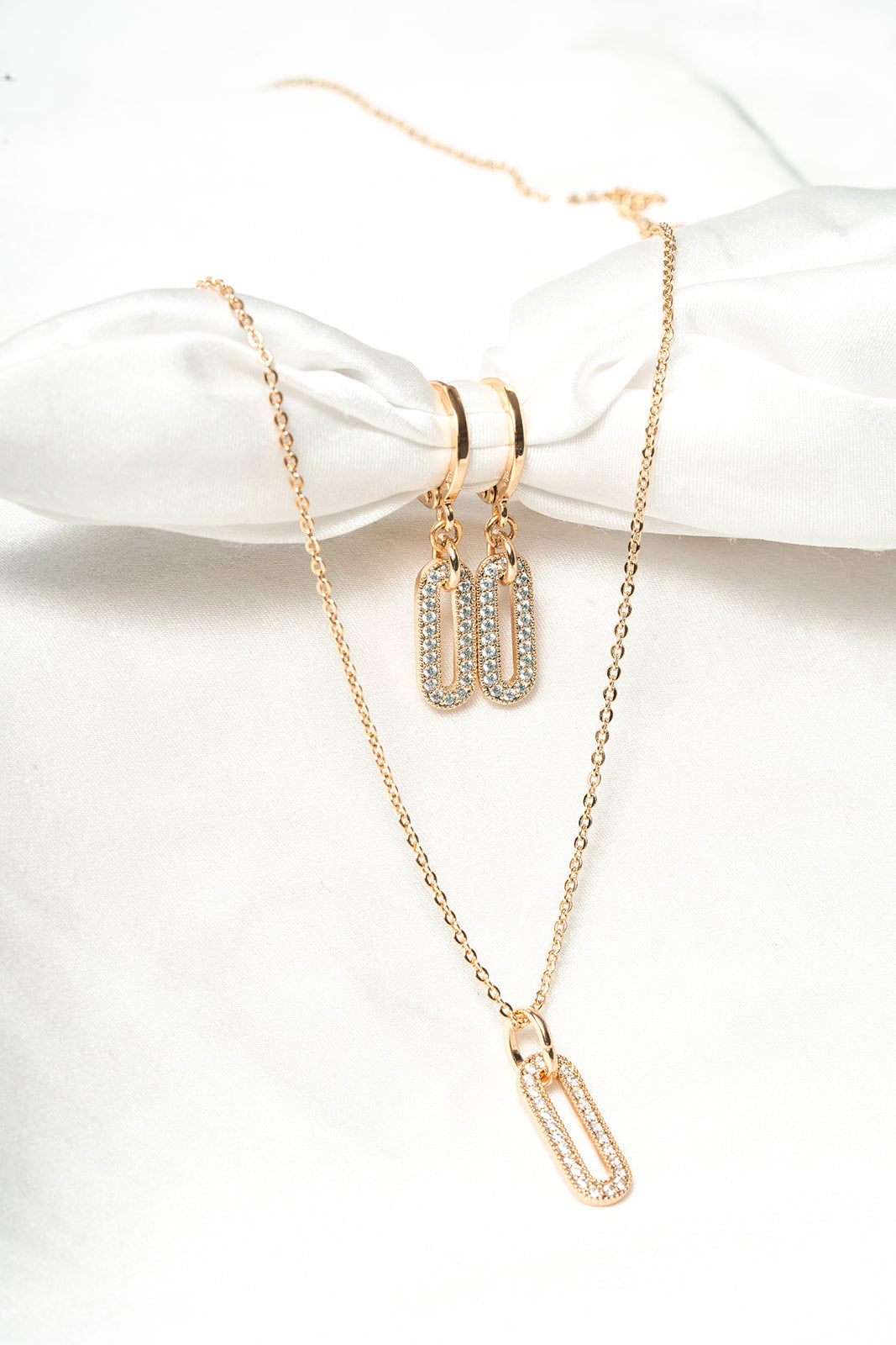 Eternal Loop Adjustable Necklace Set