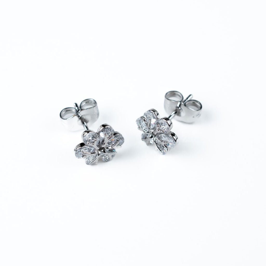 Harma Jewelry Harma Girls Flower Blossom Zirconia Stud Earrings - everyday minimalist 18K gold plated earrings for women