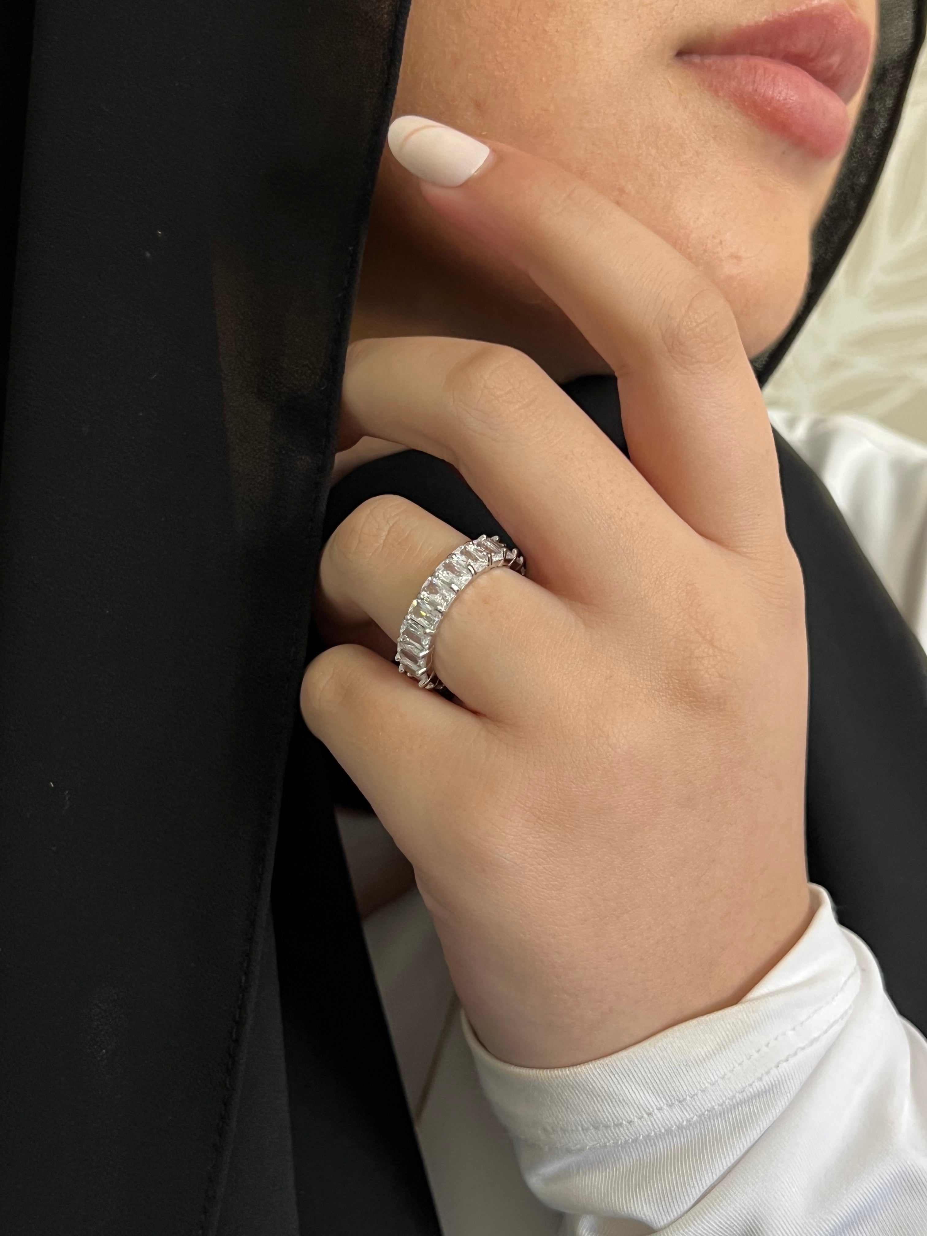 Harma Jewelry vogue collection Dazzling Baguette Eternity Band
