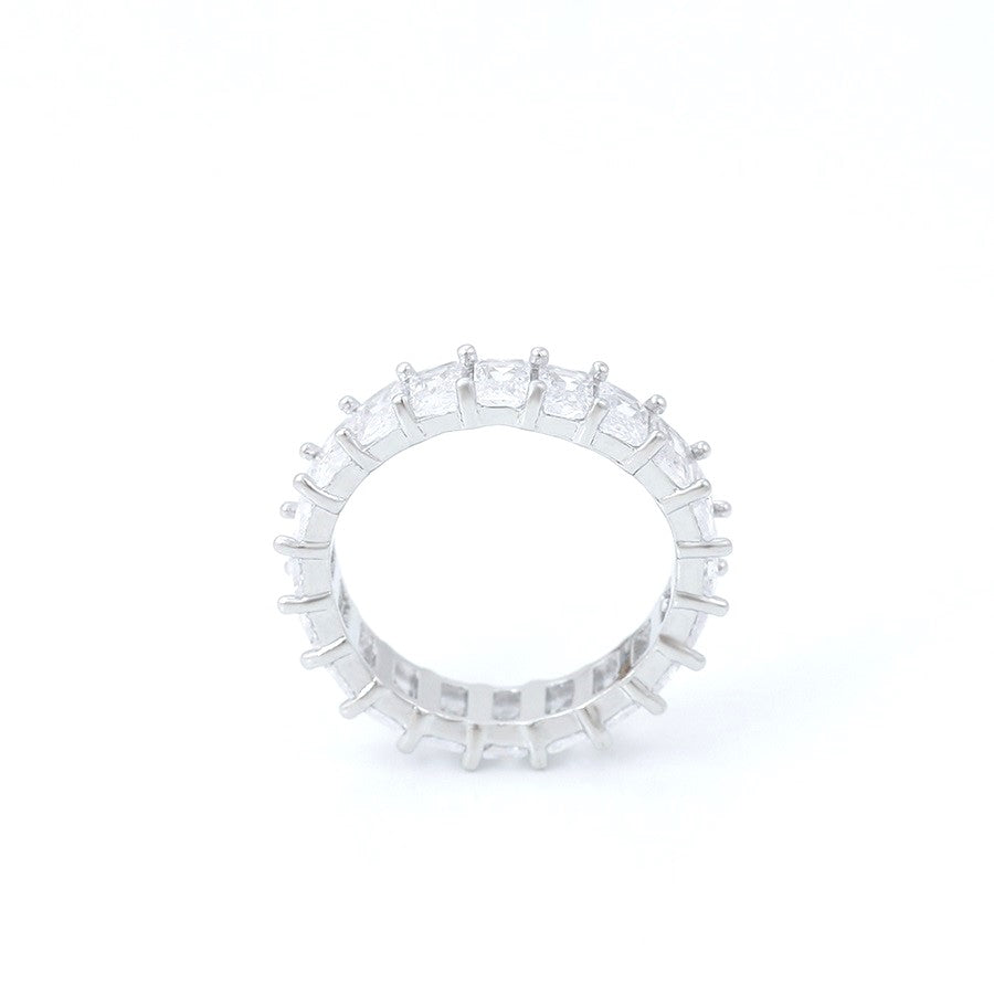 Harma Jewelry vogue collection Dazzling Baguette Eternity Band