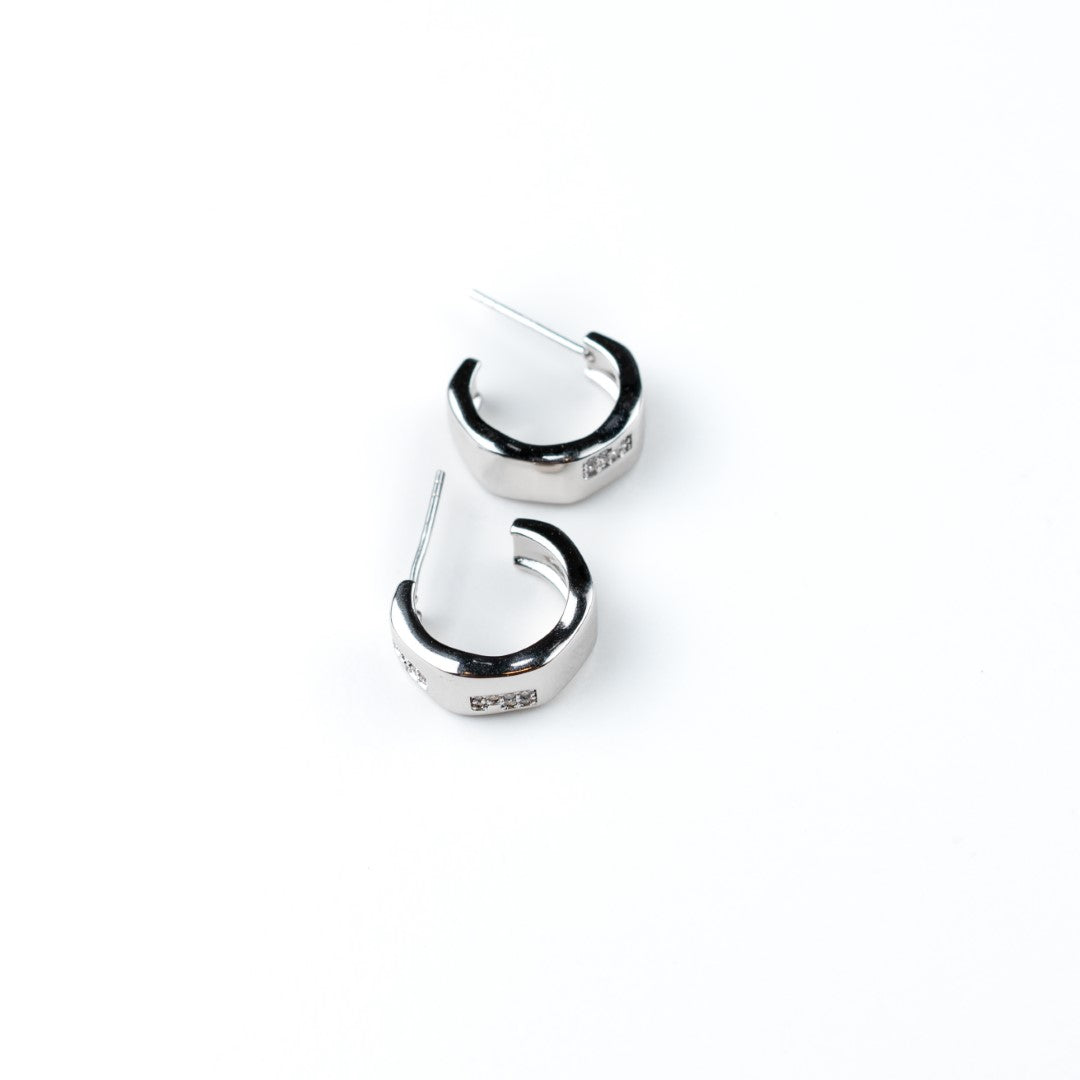 harma jewelry Chunky Hexagon Stud Earrings