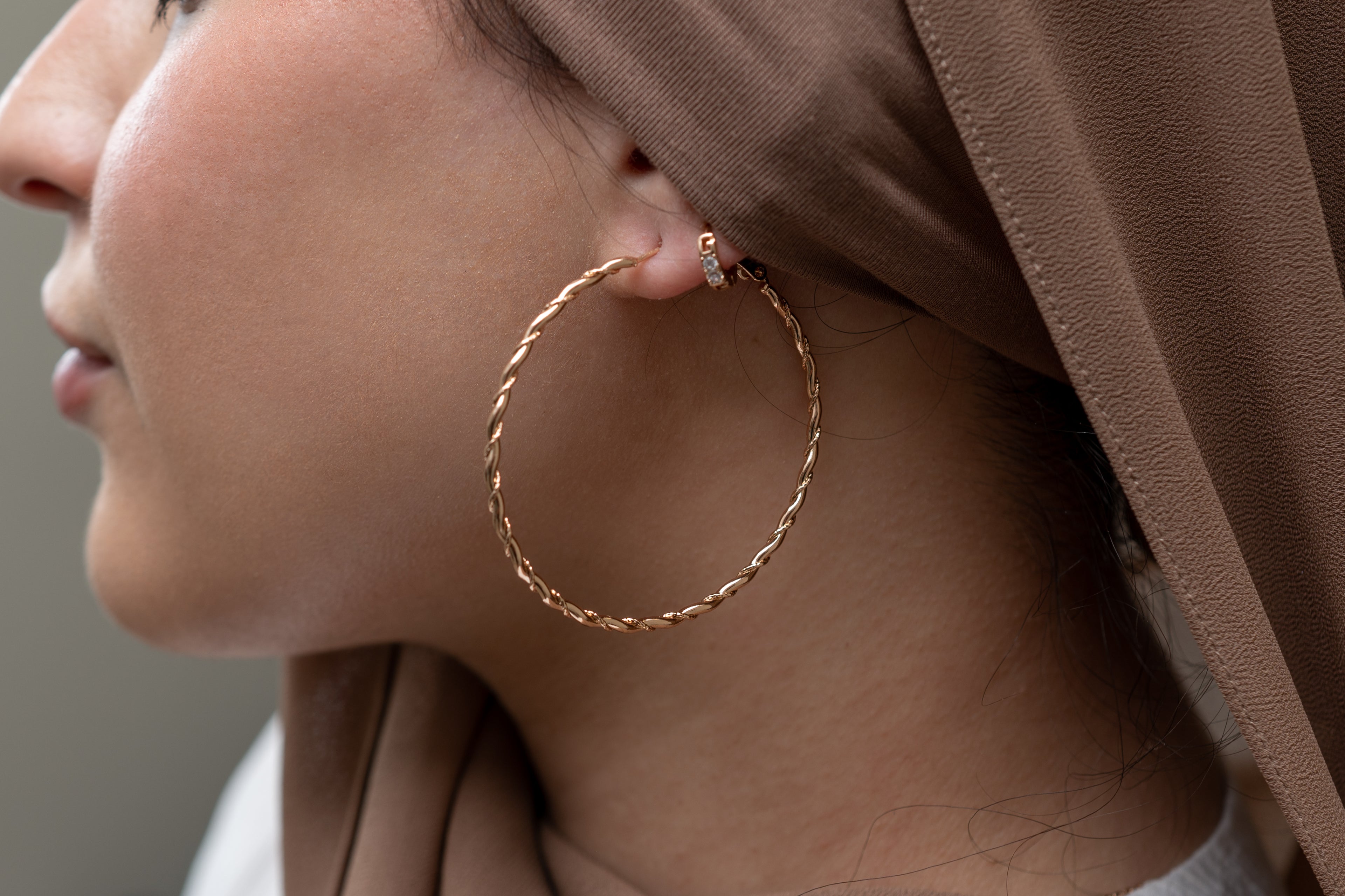 Harma Jewelry Essential Twist Garland Hoop Earrings