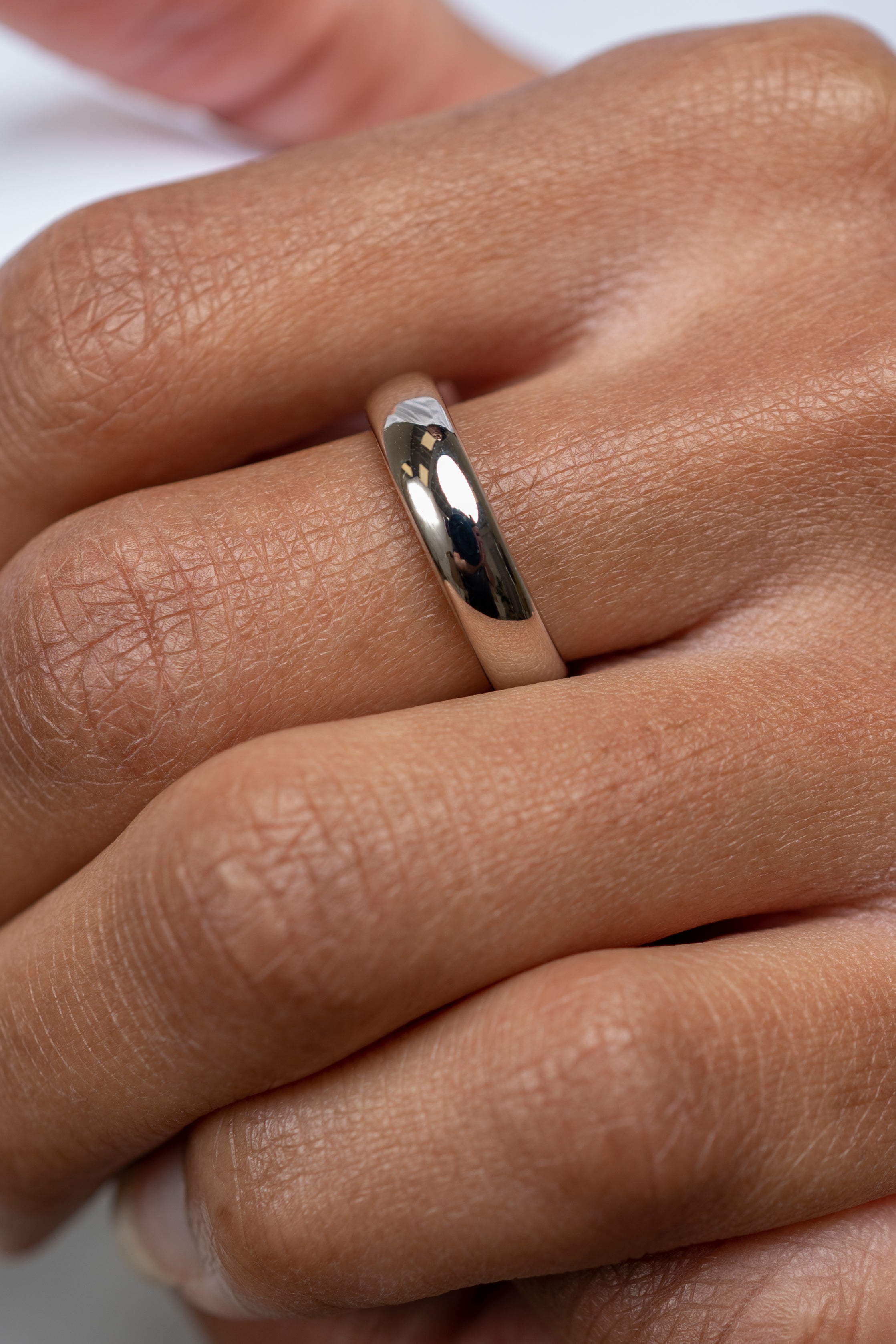 Harma Essentials Minimalist Silver Band Ring