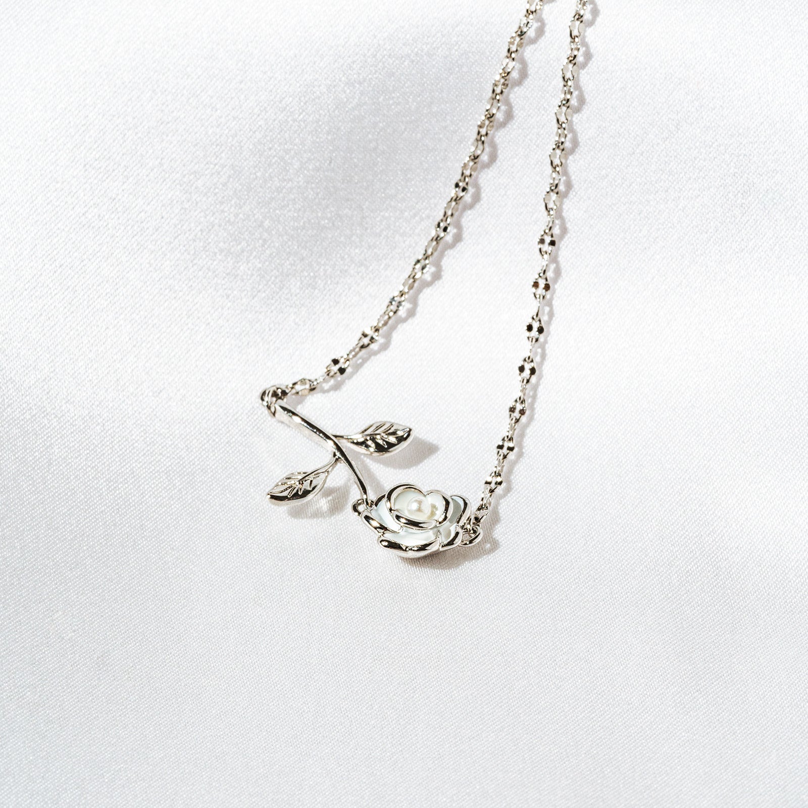 Harma Jewelry Blossom Rose Chain Bracelet 