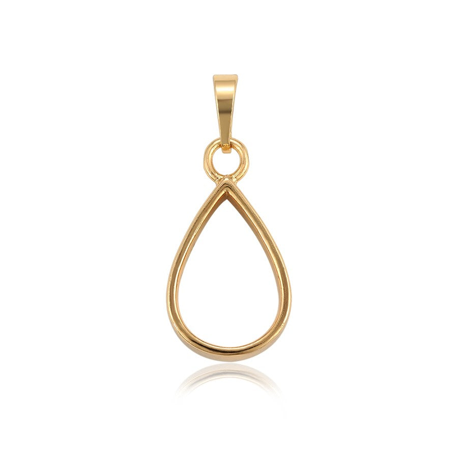 Harma minimal 18k gold plated droplet teardrop necklace 18k gold plated hypoallergenic and waterproof. Harma jewelry Gold Plated 18K Minimalist Teardrop Necklace. 