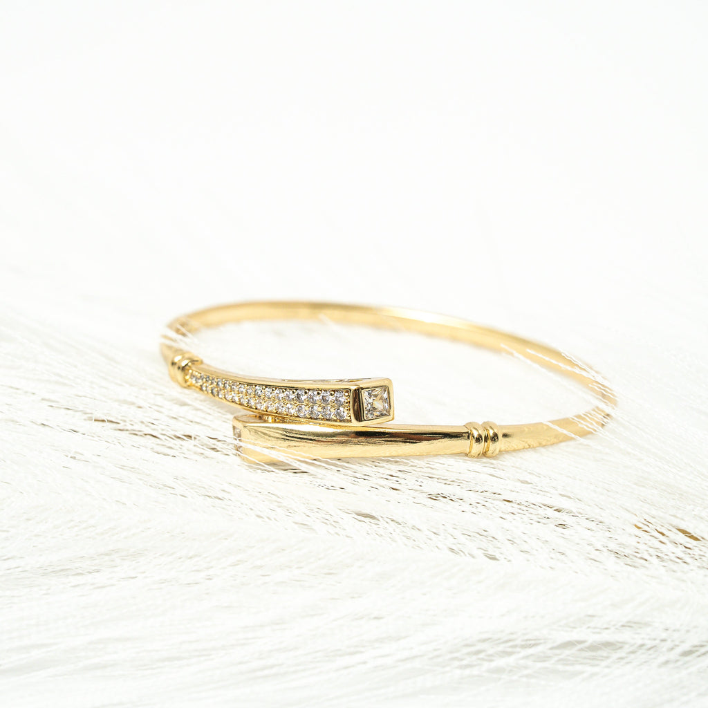Harma Jewelry I Am Whole Again Bangle Bracelet - everyday minimalist 18K gold plated bracelet for women