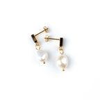 harma jewelry 24k gold plated Black Baguette Pearl Drop Stud Earrings