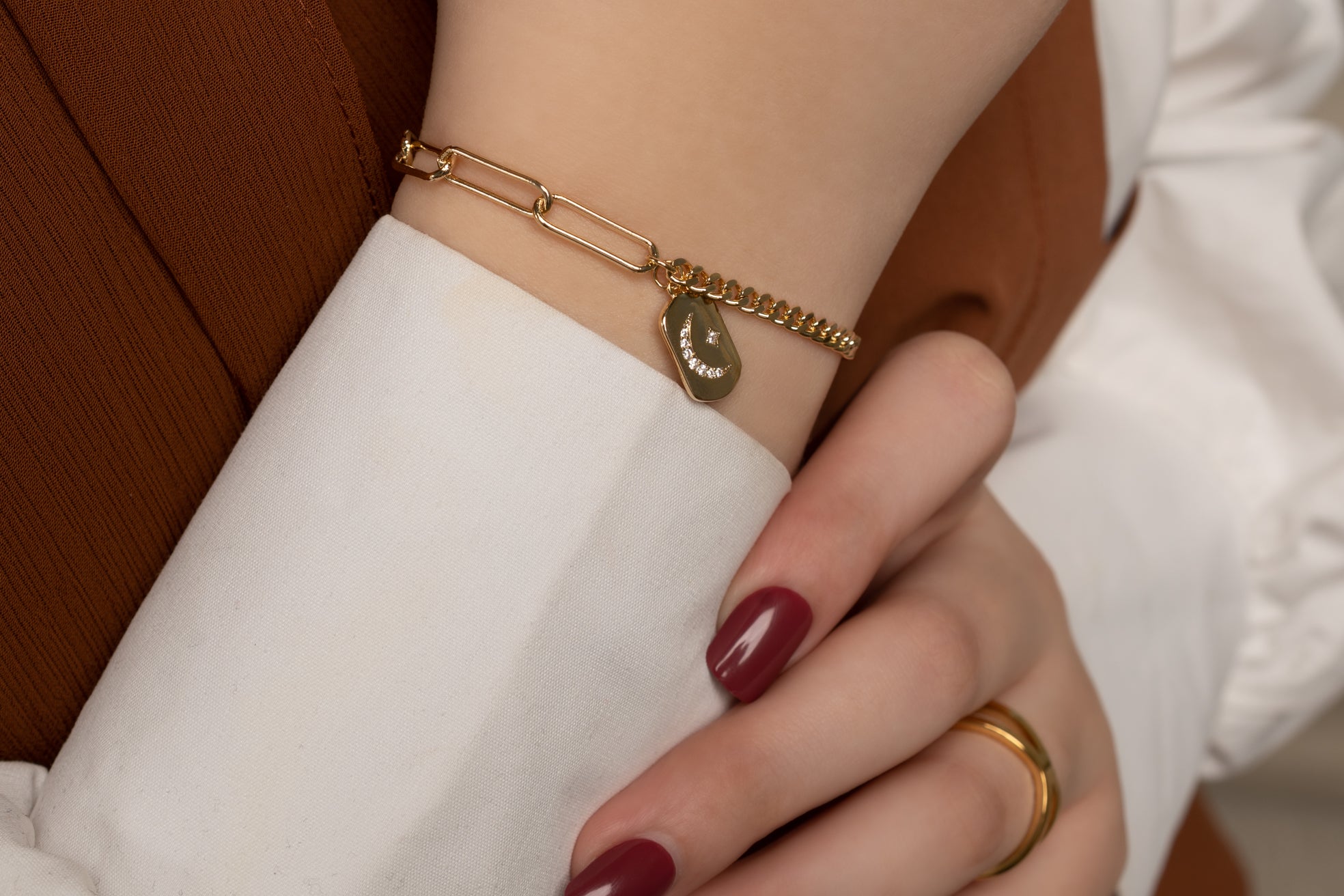 Harma jewelry 14k gold plated divine collection Moon and Star Link Bracelet