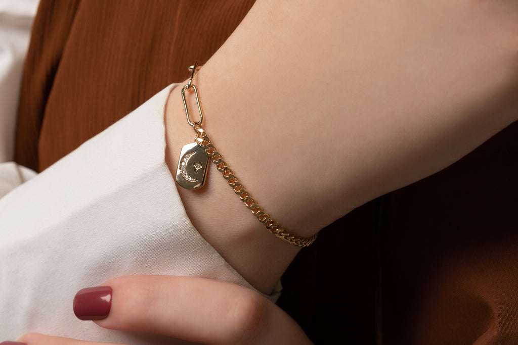 Harma jewelry 14k gold plated divine collection Moon and Star Link Bracelet